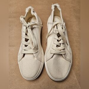 Rocket Dog Cheery women's sneakers. Size 8